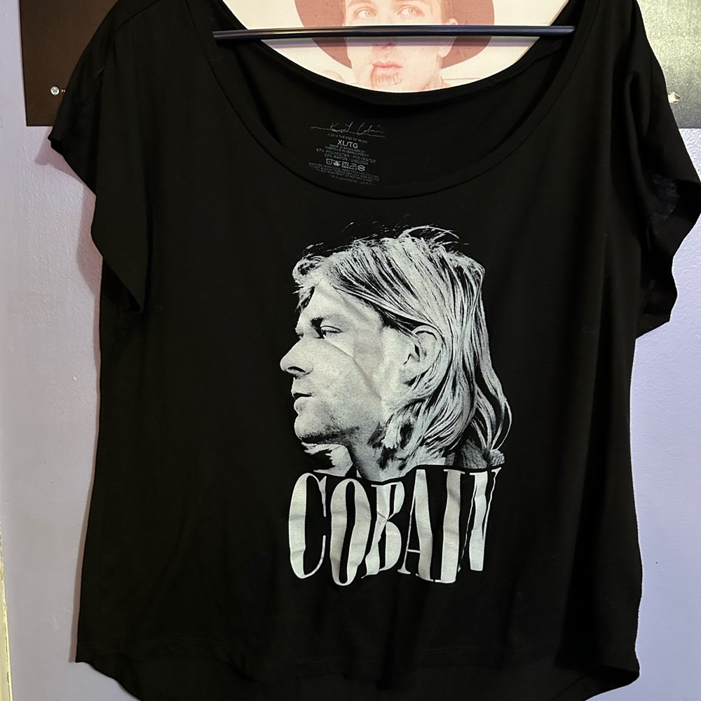 KURT COBAIN SCOOP NECK WOMANS TSHIRT